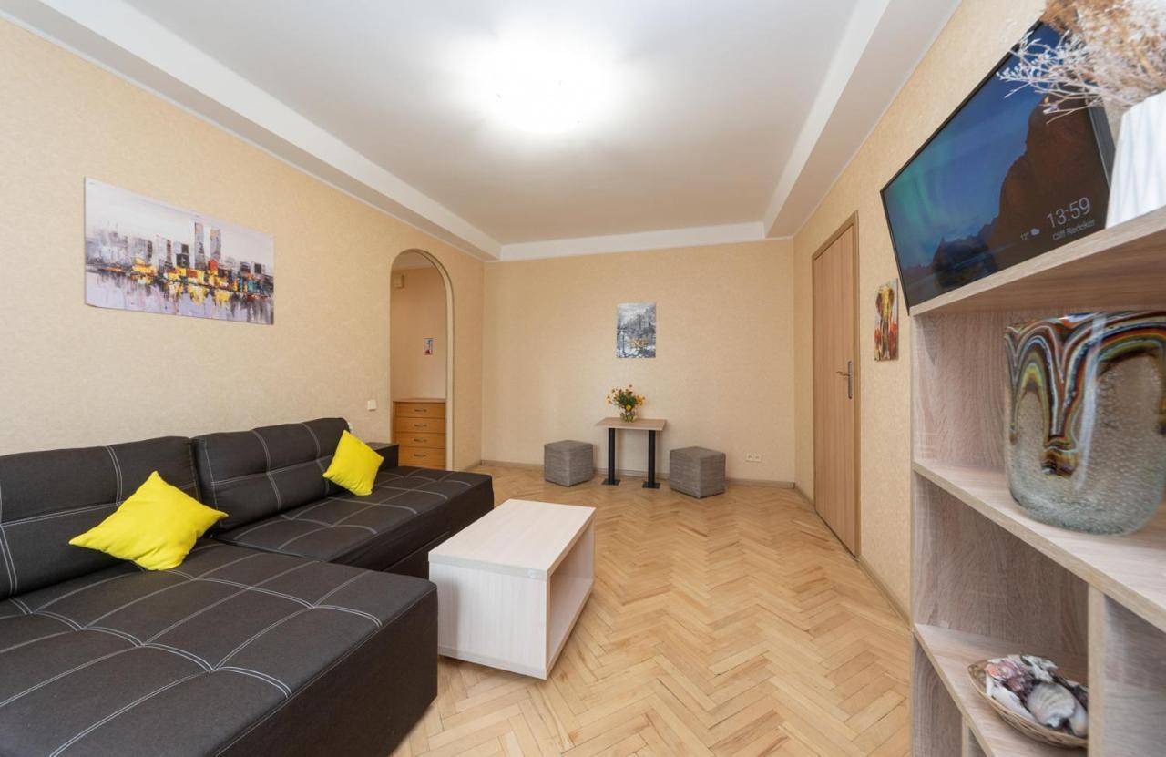 1 Bedroom Apart Near Metro Pecherska Kiev Exterior foto